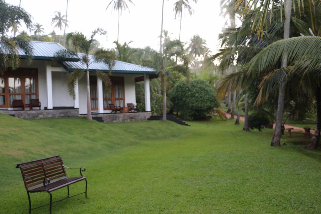 Brook Boutique Hotel Melsiripura Ngoại thất bức ảnh