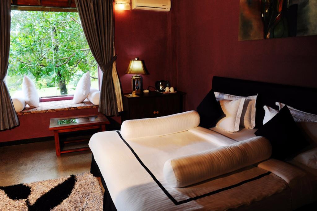 Brook Boutique Hotel Melsiripura Ngoại thất bức ảnh