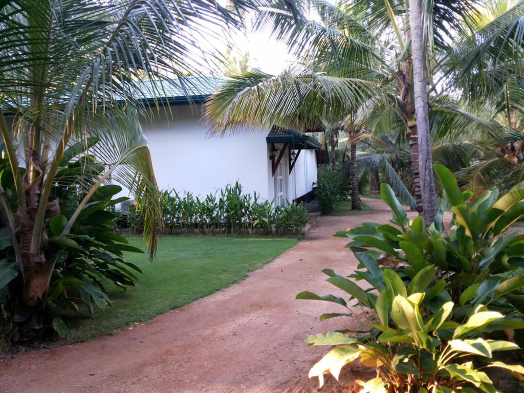 Brook Boutique Hotel Melsiripura Ngoại thất bức ảnh